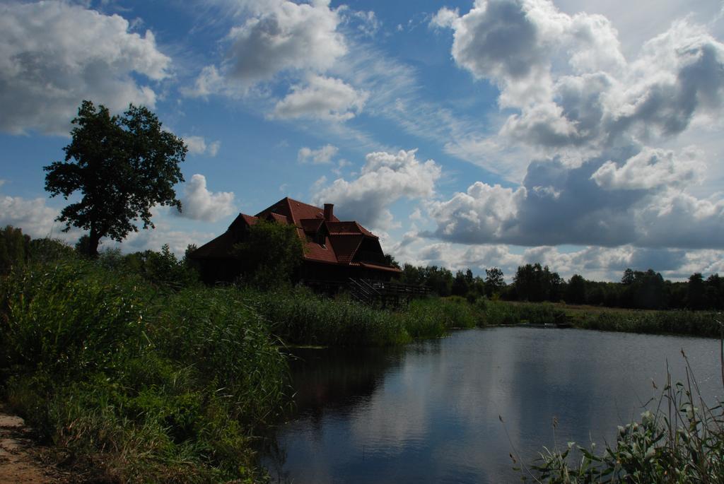 Dwor Labedzie W Kiermusach Kiermusy Exterior foto