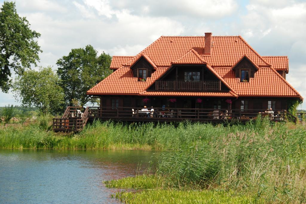 Dwor Labedzie W Kiermusach Kiermusy Exterior foto