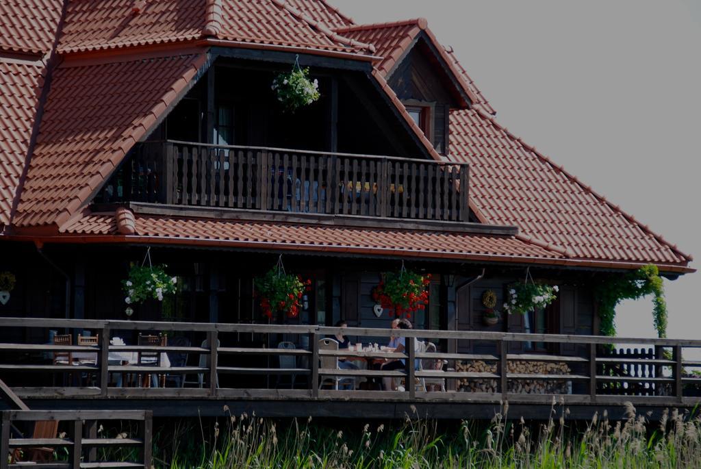Dwor Labedzie W Kiermusach Kiermusy Exterior foto